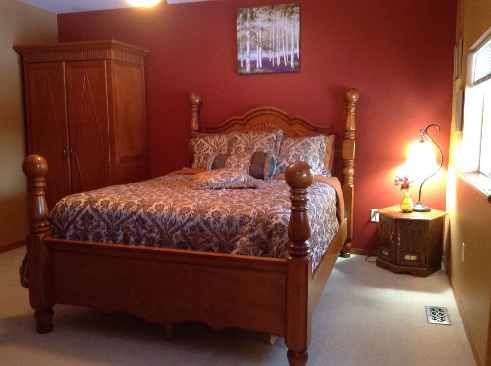 A Mooseberry Inn B&B Slana Bagian luar foto